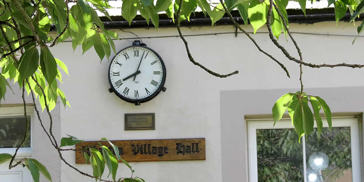 Whalton_Village_Hall_clock.jpg